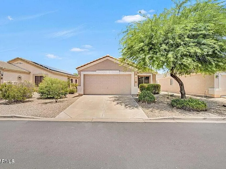 24039 N Mojave Ln — Photo 2