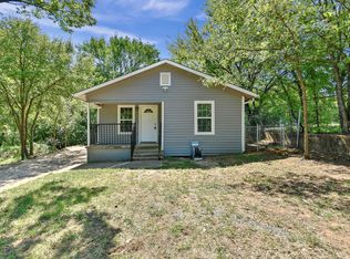 707 W Parnell St, Denison, TX 75020