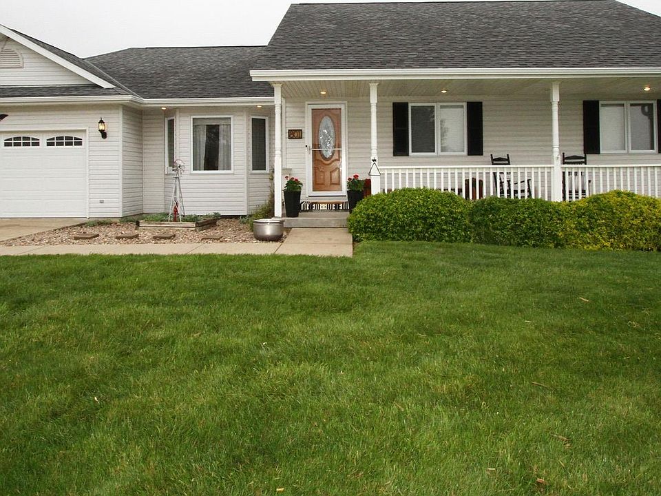 1st image of 801 N 190th St