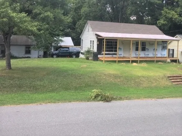 910 S Rowan Ave, Spencer, NC 28159