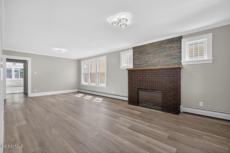5th image of 2218 Concord Street