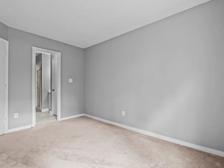 302 N Lindell Rd #C — Photo 8
