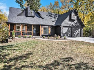 1144 NE Hunters Rdg, Lees Summit, MO 64086