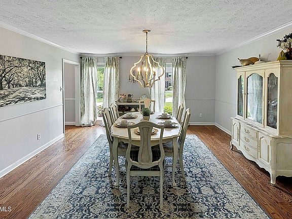 5th image of 1915 Wimbledon Blvd