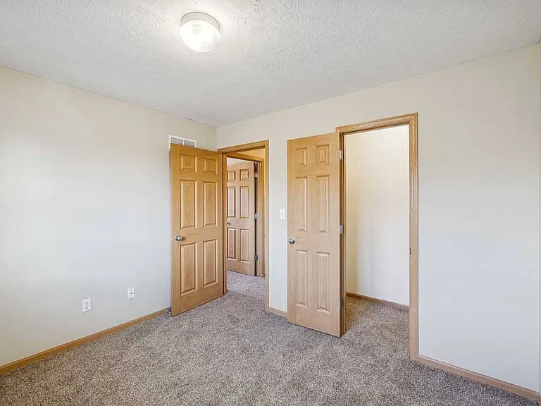 Cascade Pines Duplexes — Photo 137