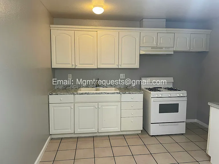 850 Prescott Way #D — Photo 3