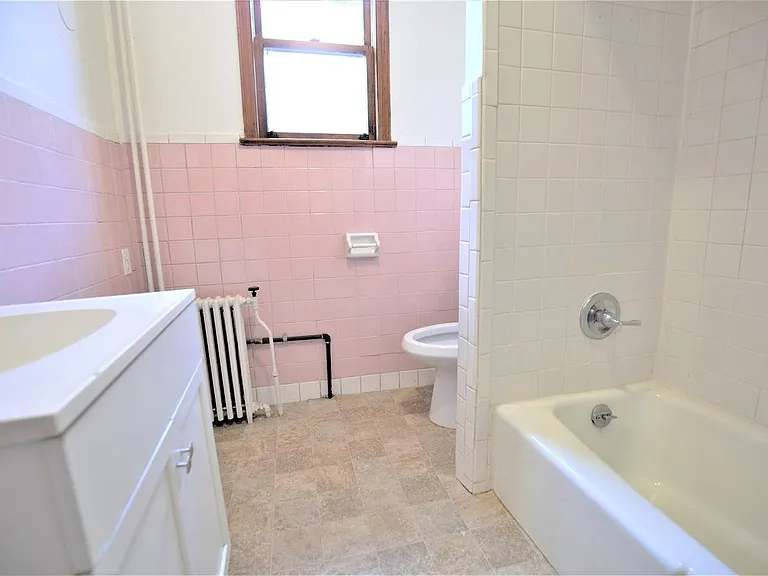 600 Washington St #1 — Photo 6