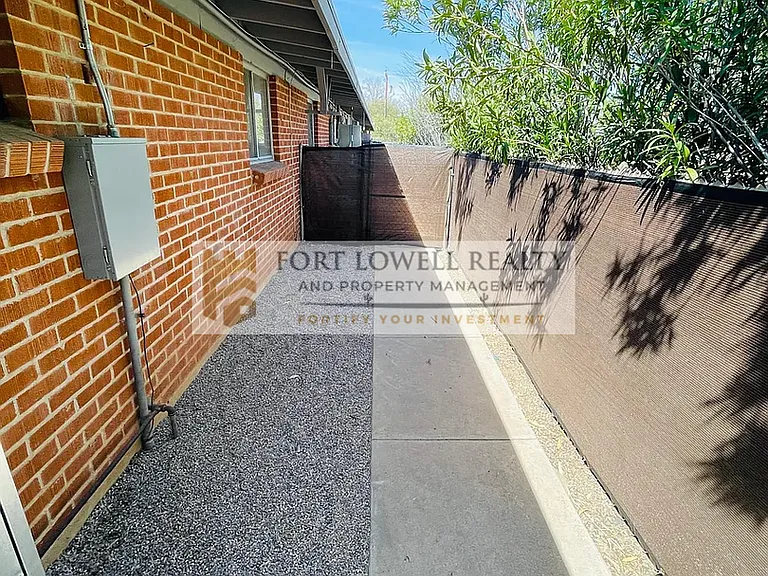 1302 N Richey Blvd — Photo 28