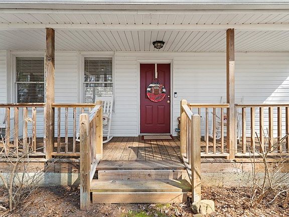 3rd image of 109 Horseshoe Bend Rd