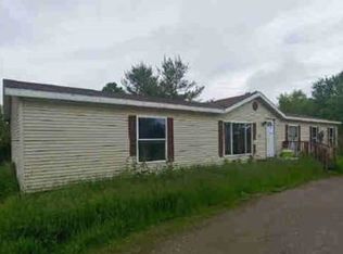 15306 Livermore Rd, Pinckney, MI 48169