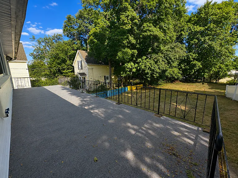 66 Harrison Ave — Photo 35