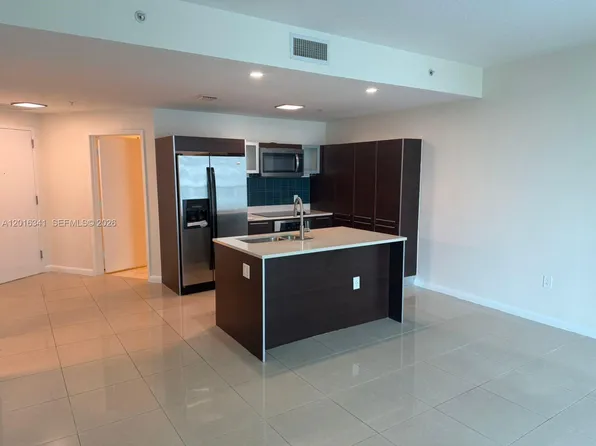 1900 N Bayshore Dr, Miami, FL