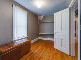 583 Cypress St #1, Saint Paul, MN 55106