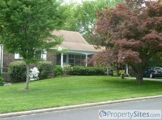 12 Dechert Rd, Conshohocken, PA 19428