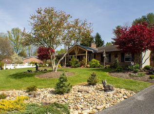 198 Valley View Dr, Abingdon, VA 24210