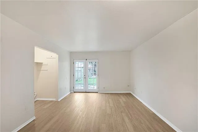 3 bed, 1.5 bath, 1600 sqft, $1,600 — Photo 4
