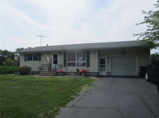 721 Rollo Ridge Dr, Mount Olive, IL 62069