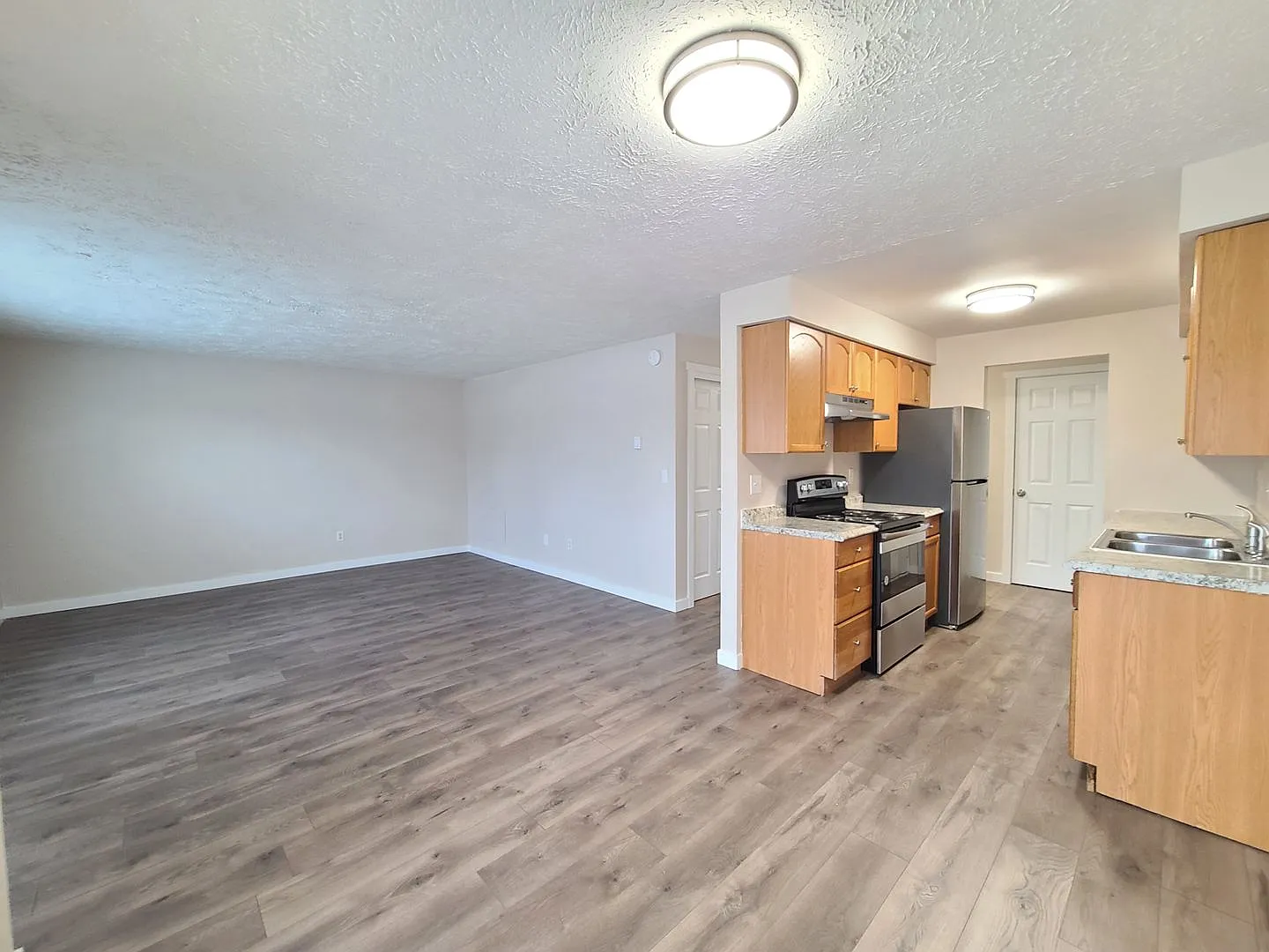 Horizon Apartments — Photo 3