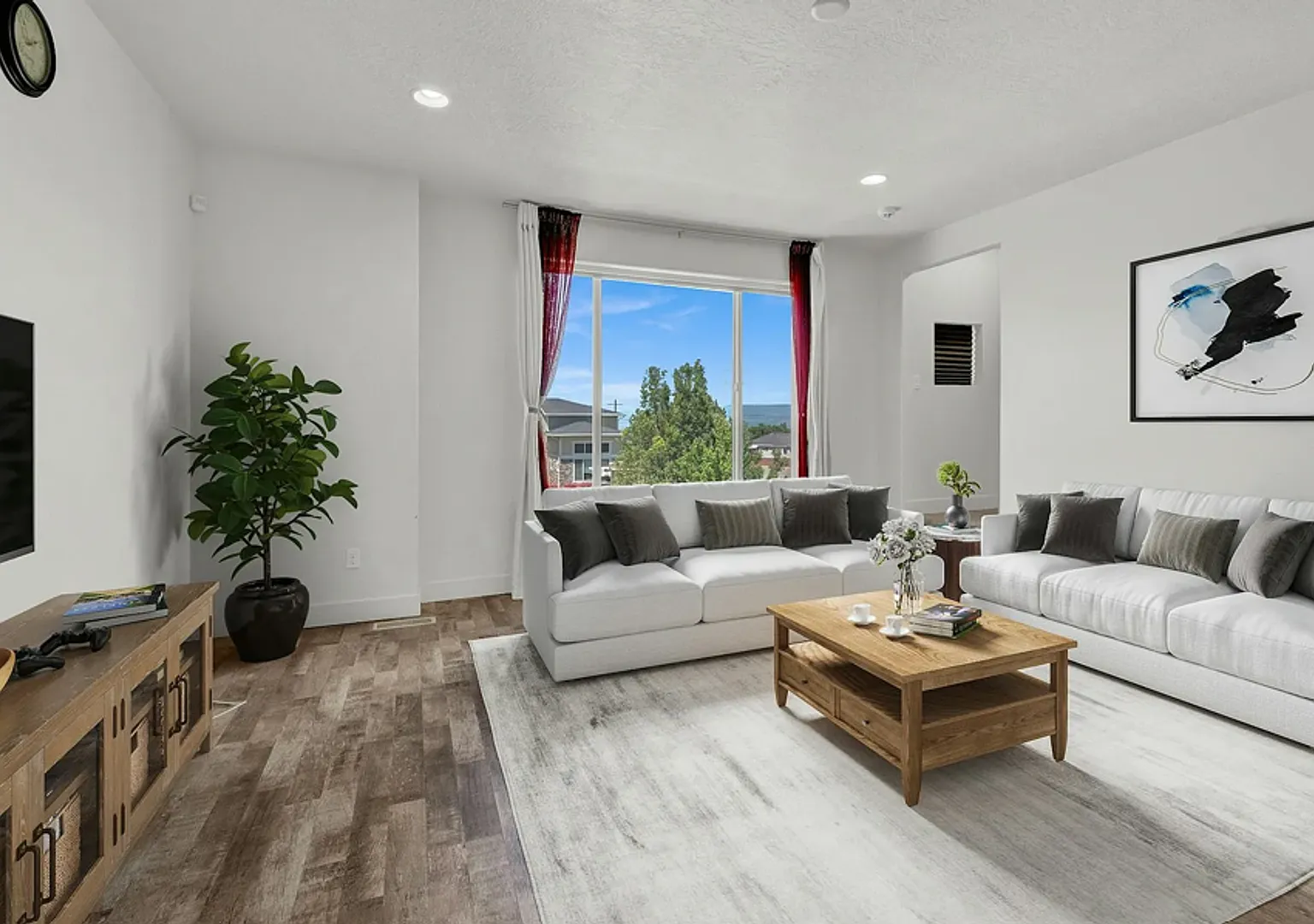 3 Bed | 2.5 Bath Townhome For Rent South Jordan — Photo 3