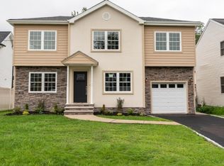 448 Amsterdam Ave, Roselle Park, NJ 07204