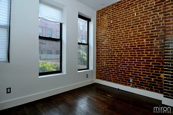 Rented by Miron Properties | media 17