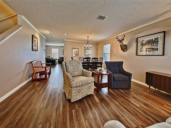 5th image of 4701 Waterford Dr