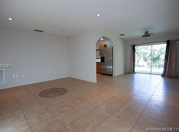 2nd image of 1225 NW 199th St