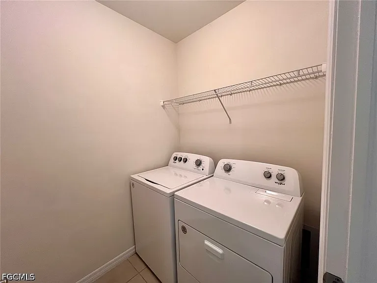 212 SW 25th Ave — Photo 6