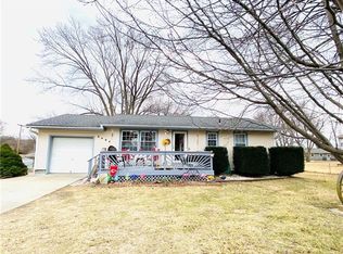8495 Penner Ave, De Soto, KS 66018