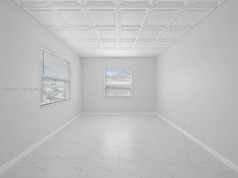 2300 NE 6th Ave #201 — Photo 4