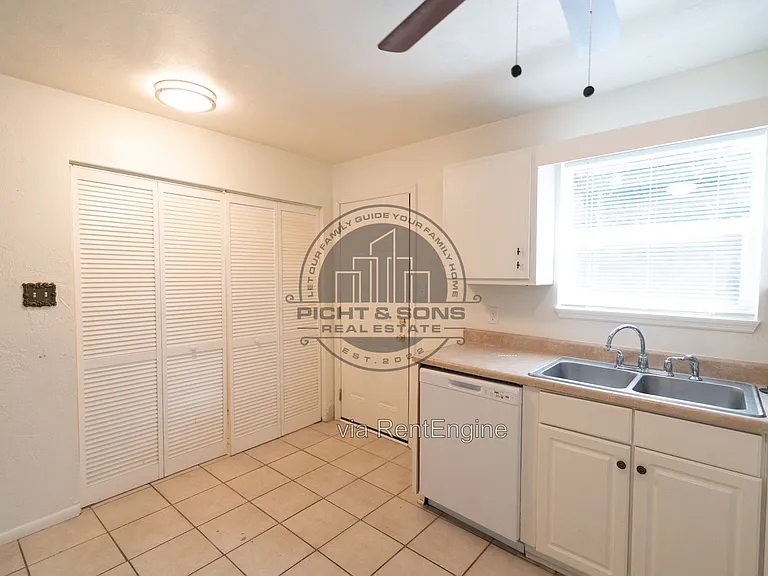 3721 Maria Cir — Photo 8