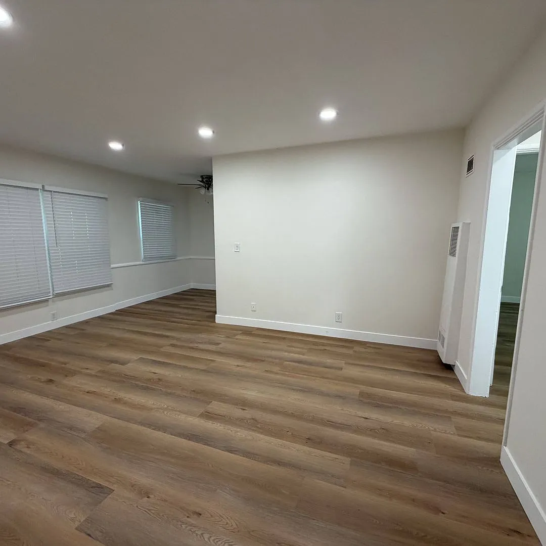 Completely rehabbed spacious 1 bedroom apartment close to Downtown LA, St. Vincent Medical Center — Photo 4