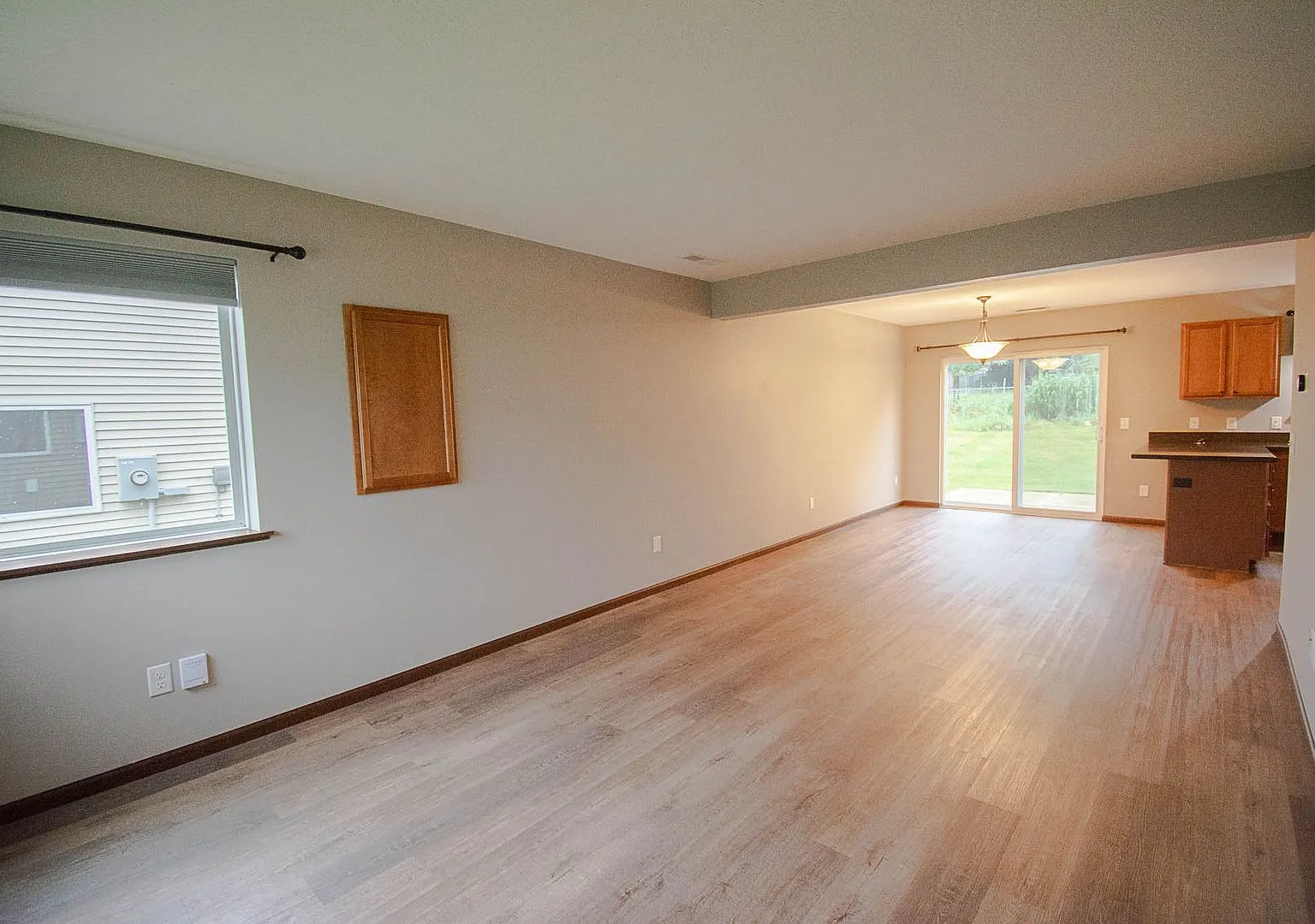 Modern Townhome in a Convenient NW Location — Photo 2