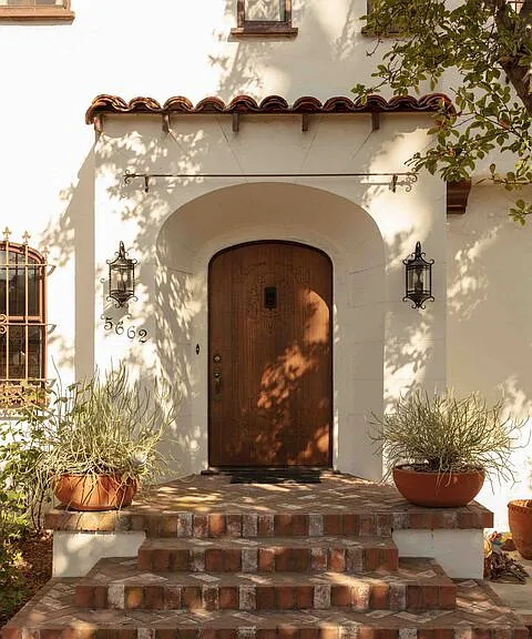 5662 Berkshire Dr — Photo 9