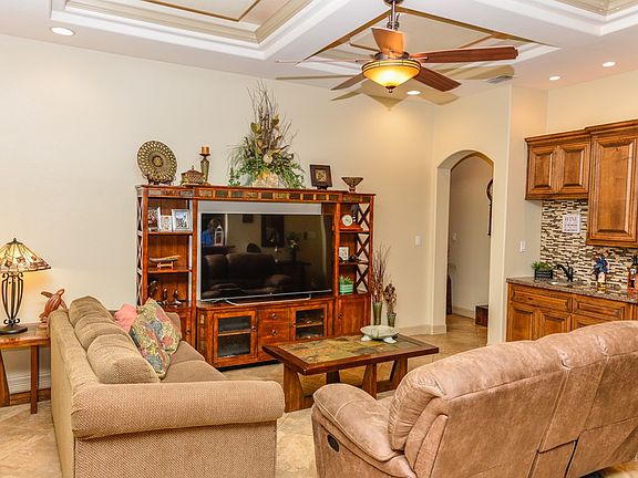 5th image of 74 Laguna Madre Dr
