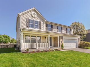 1393 Windsor Ln, Grayslake, IL