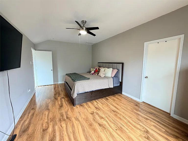 1807 Emerson Ridge Dr — Photo 19