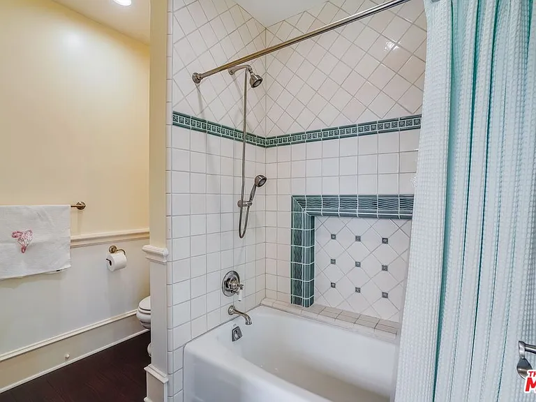 6277 Sea Star Dr — Photo 35