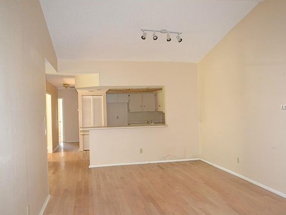 3rd image of 3571 Carrington Dr