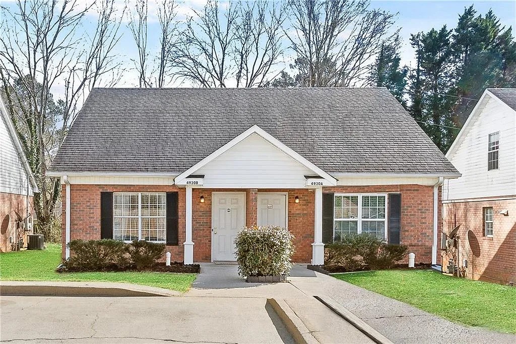 2 bed, 1.5 bath, 1000 sqft, $1,700 — Photo 1