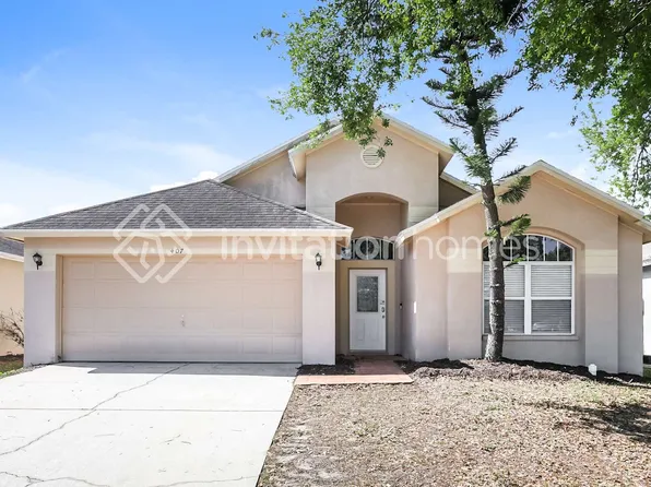 407 Sand Ridge Dr, Valrico, FL 33594