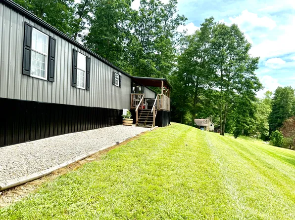 916 Island Fork Rd, Morehead, KY 40351
