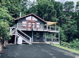 2140 Tamins Ct, Gatlinburg, TN 37738