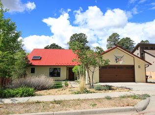 1235 Big Rock Loop, Los Alamos, NM 87544