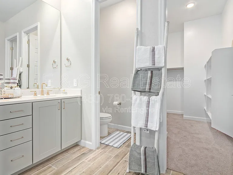 4826 E Helena Dr — Photo 17