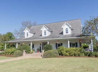 293 Sugar Berry Ln, Starkville, MS 39759