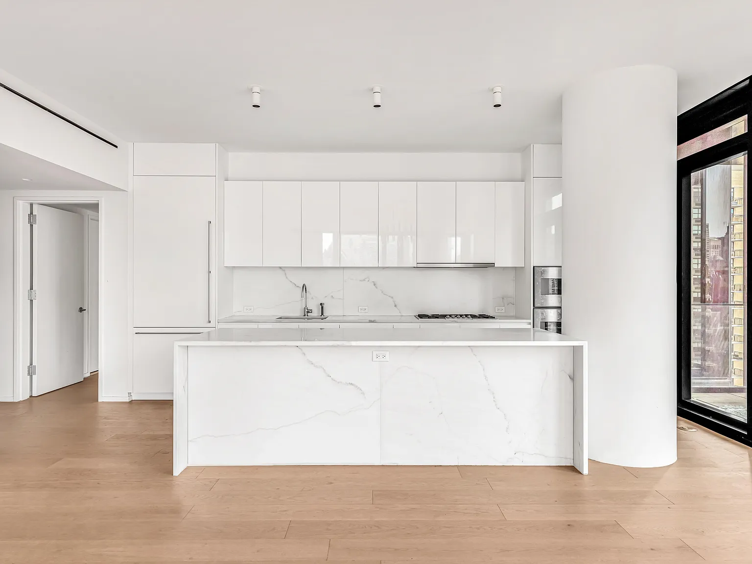 695 First Avenue — Photo 3