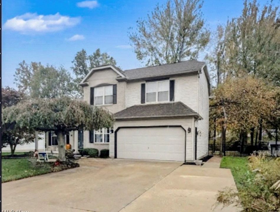 1st image of 26985 Glenside Ln