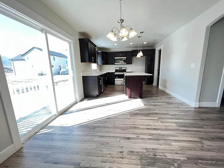 4725 Gunsight Peak Dr — Photo 7