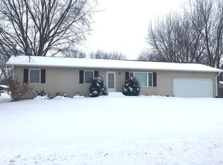 12668 Willow Ln, Genoa, IL 60135